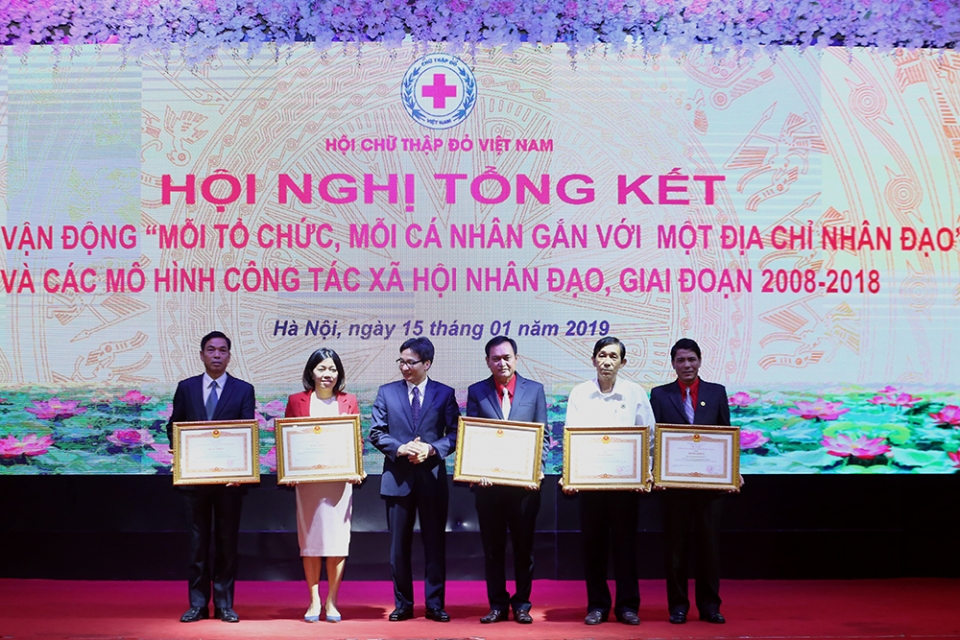 ung dung cong nghe ket noi hoat dong nhan dao