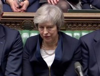 thoi the va anh hung