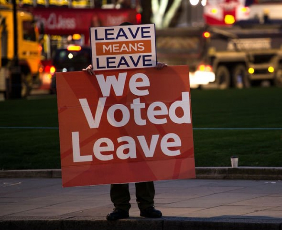 chu tich dang bao thu anh khong the o lai lien minh thue quan eu