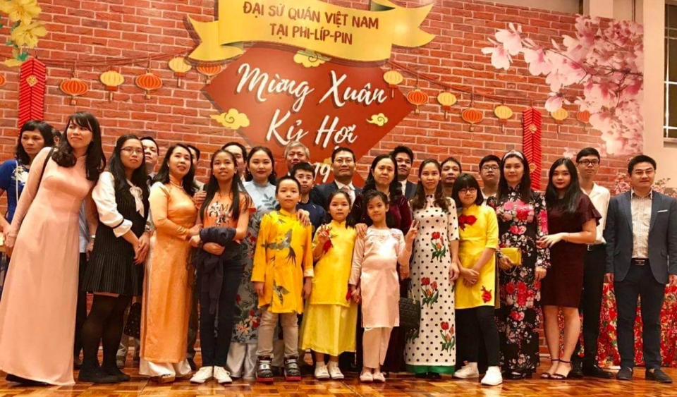 cong dong nguoi viet tai philippines doan vien am cung don tet