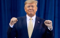 cap nhat iran phong hon 20 ten lua vao can cu my irgc hoi thuc washington rut quan