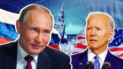 Mỹ dọa 'dắt tay' Nga ra HĐBA, tính phương án dự phòng trước nguy cơ xung đột Nga-Ukraine