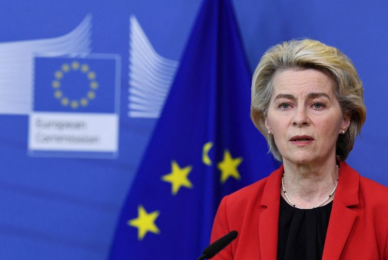 Các Ngoại trưởng EU nhóm họp, quyết định 'đổ' hàng tỷ USD giúp Ukraine. (Nguồn: Reuters)