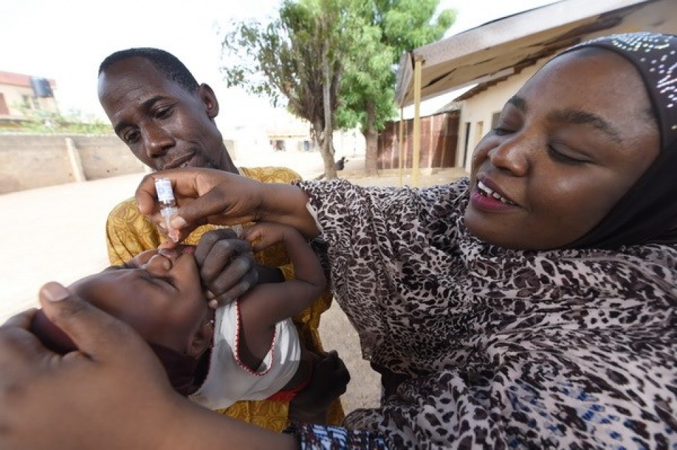 vaccine phong benh cuu hang chuc trieu nguoi thoat ngheo
