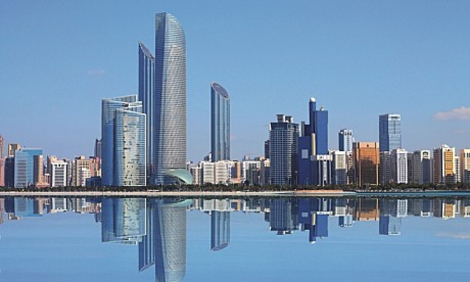 iran huong hop tac thuong mai sang qatar va oman thay the uae