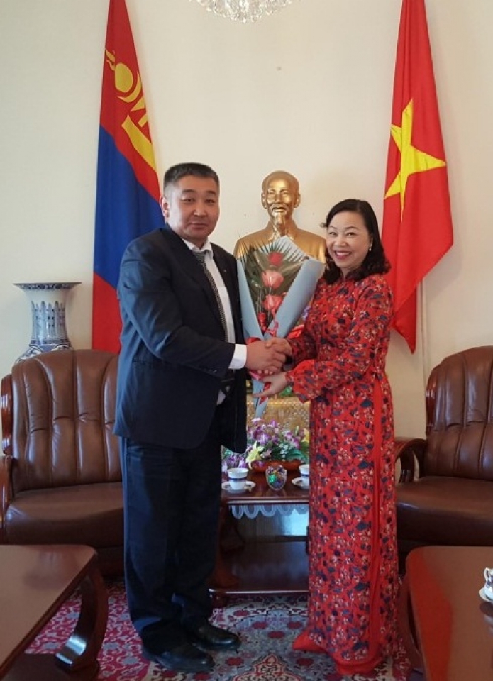 dai su viet nam tai mong co tiep quyen hieu truong truong so 14 mang ten chu tich ho chi minh