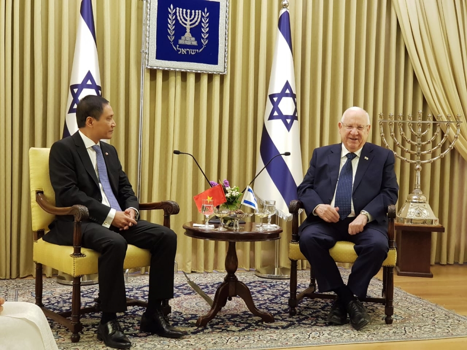 dai su do minh hung trinh thu uy nhiem len tong thong israel