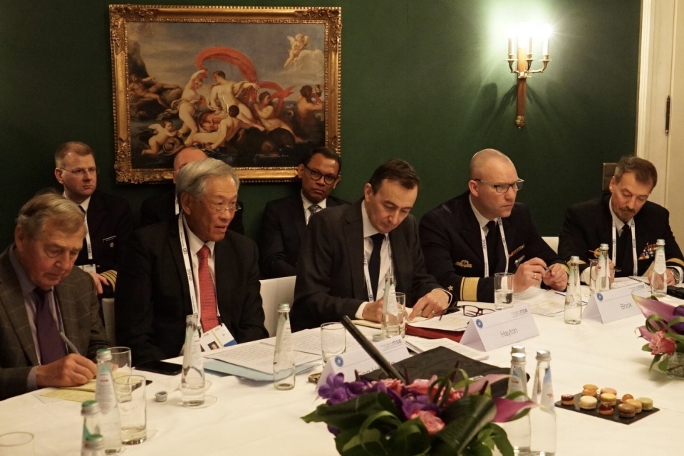 asean trung quoc sap dam phan ve bien dong