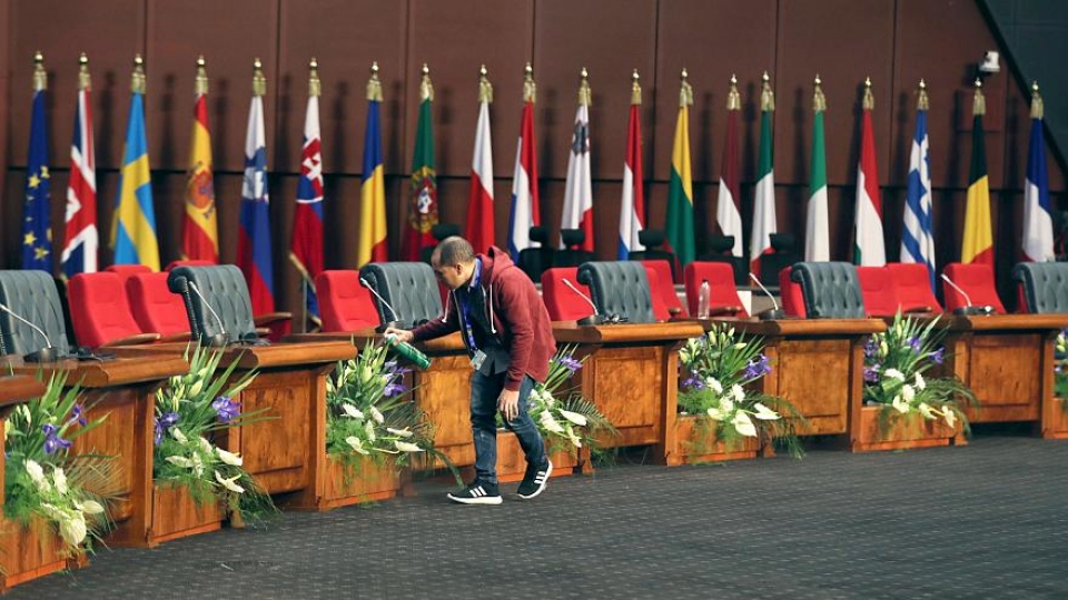 khai mac hoi nghi thuong dinh eu al tai ai cap