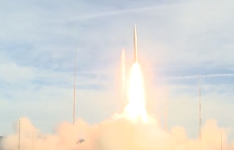 Hình ảnh Mỹ phóng thử nghiệm tên lửa đạn đạo liên lục địa Minuteman III
