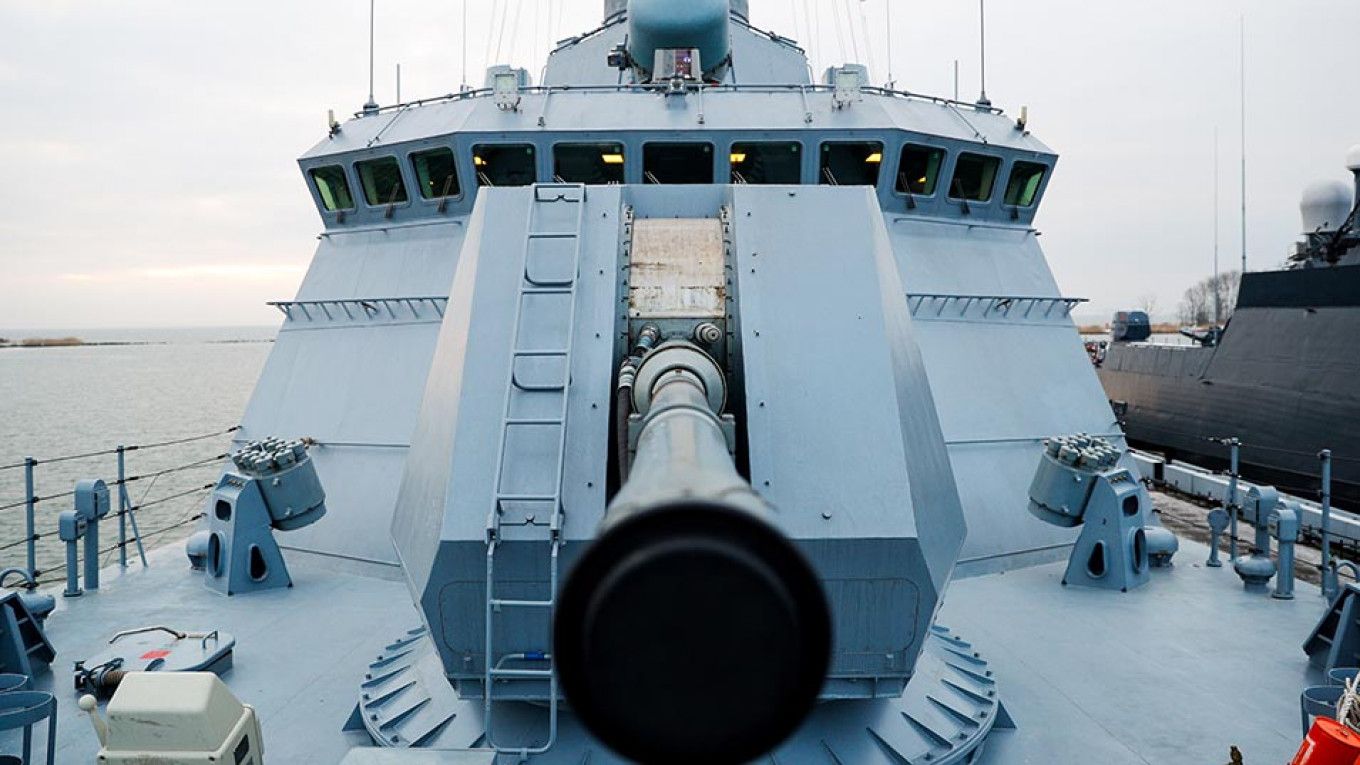 syria nga dieu 2 tau chien trang bi ten lua noi tho nhi ky khong nen co mat ankara tuyen bo se bao thu khung khiep pha nat tu trong