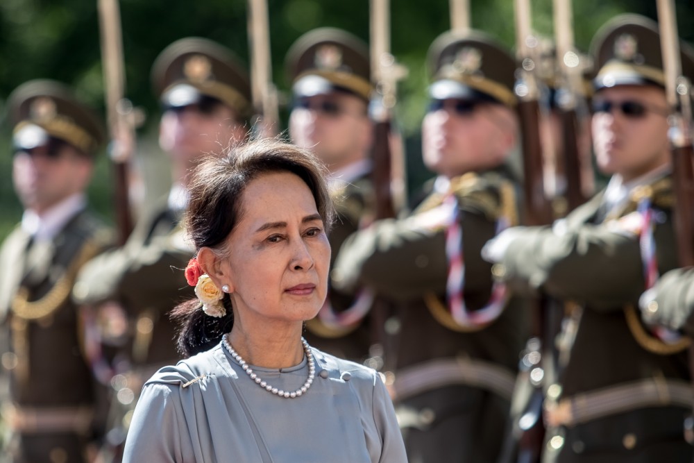 Tình hình Myanmar: Bà Aung San Suu Kyi kêu gọi phản đối đảo chính, quân đội thông báo thời điểm bầu cử, quốc tế phản ứng