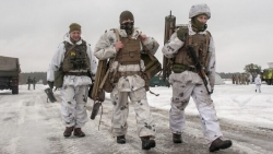 Nhiều nước đồng loạt khuyến cáo công dân rời Ukraine, Hàn Quốc ra lệnh cấm đi lại, Israel sơ tán khẩn