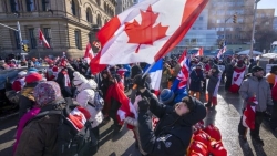 Lần đầu tiên trong lịch sử, Canada áp dụng Đạo luật khẩn cấp để ngăn chặn biểu tình