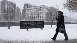 Sau hành động của Nga ở Ukraine, hàng loạt nước ra khuyến cáo khẩn, Mỹ sơ tán người trong đêm