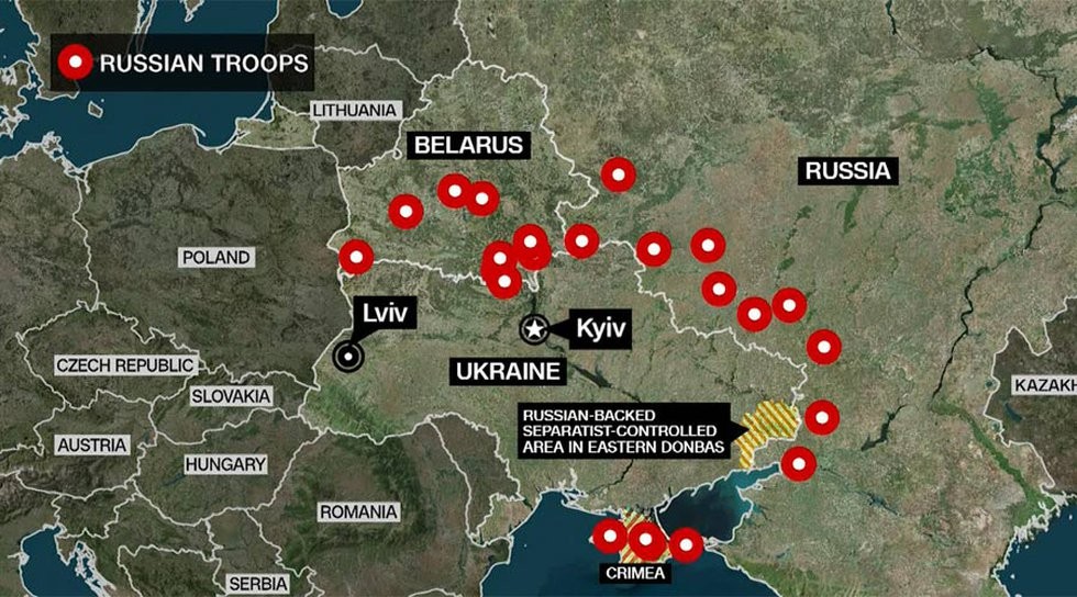 CNN cung cấp một bản đồ cho thấy các lực lượng Nga đang tăng cường quanh biên giới Ukraine