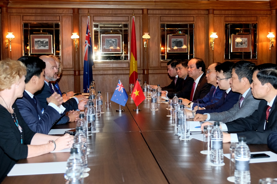 Thủ tướng Nguyễn Xuân Phúc tiếp các doanh nghiệp sữa New Zealand thu tuong nguyen xuan phuc tiep cac doanh nghiep sua new zealand