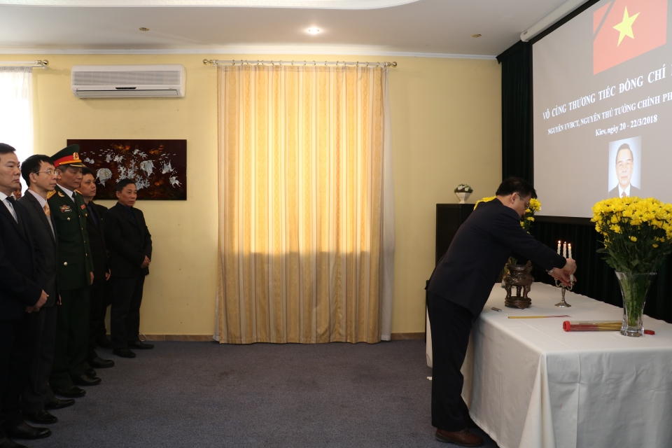 hoat dong tuong nho nguyen thu tuong phan van khai o nuoc ngoai