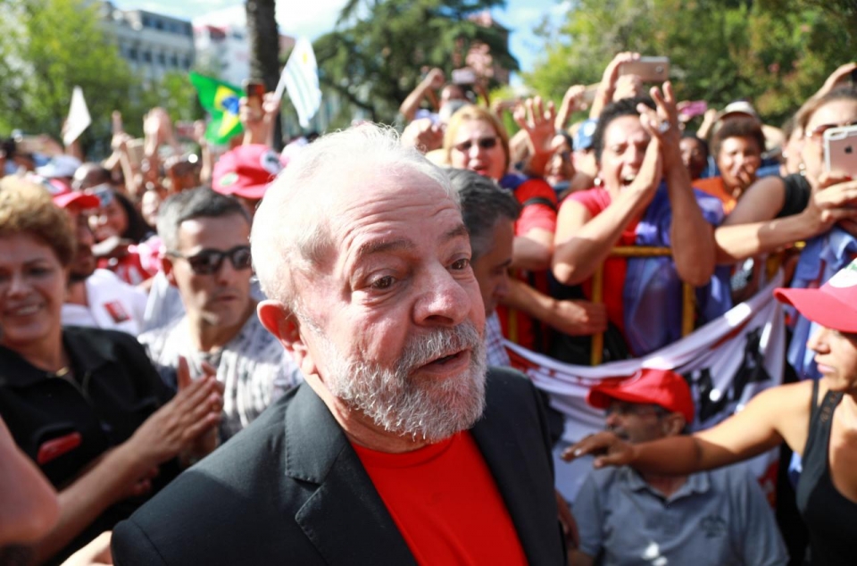 toa an toi cao brazil hoan quyet dinh giam giu cuu tong thong lula