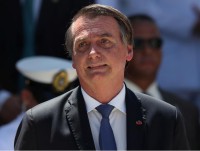 khi hai ong trump hoi ngo