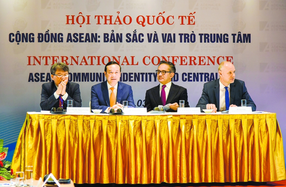 ban sac vai tro trung tam cua asean duoc thao luan tai ha noi