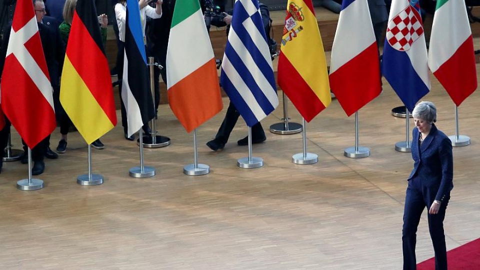 eu neu quoc hoi anh ung ho thu tuong may brexit se duoc tri hoan den thang nam