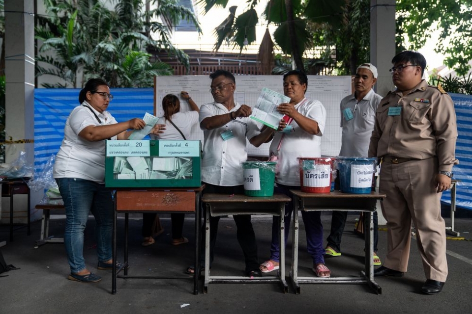 thai lan du chua co ket qua bau cu hai dang do i la p deu cong bo ke hoach thanh lap chinh phu