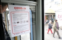 dau khau vi covid 19 trung quoc noi my nen tap trung ung pho thay vi do loi