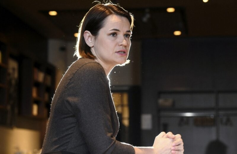 Thủ lĩnh đối lập Belarus: 'Chiếc ghế đang lung lay dưới chân Tổng thống Lukashenko' - bão sắp nổi sau gần 1 năm bình yên? (Nguồn: Reuters) Thủ lĩnh đối lập Belarus: 'Chiếc ghế đang lung lay dưới chân Tổng thống Lukashenko' - bão sắp nổi sau gần 1 năm bình yên? (Nguồn: Reuters)