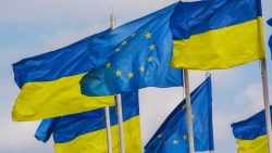 Ukraine chính thức đệ đơn xin gia nhập, EU dội ngay 'gáo nước lạnh'