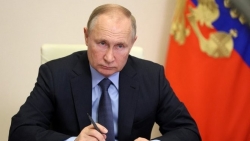 Tổng thống Nga ra luật mạnh tay với tin giả về quân đội