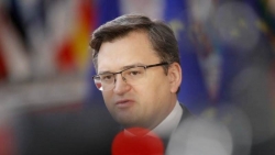 EU-Ukraine tính tăng 'đòn' với Nga, Anh-Nga cảnh báo 'gậy ông đập lưng ông'