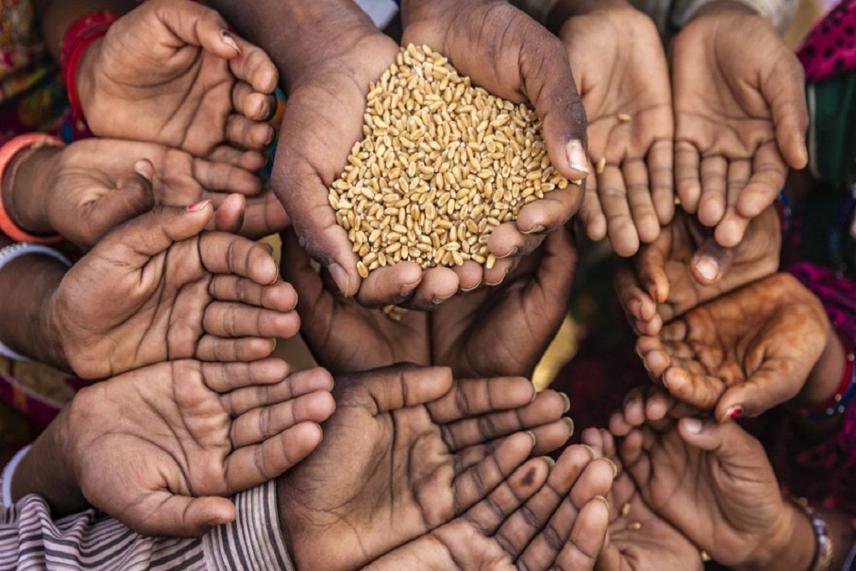 Hậu quả trừng phạt Nga: Dự báo 40 triệu người trên thế giới sẽ rơi vào cảnh nghèo cùng cực trong năm nay. (Nguồn: India)