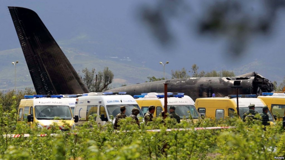 Algeria tổ chức quốc tang 3 ngày sau tai nạn máy bay thảm khốc vu roi may bay quan su tai algeria quoc tang 3 ngay