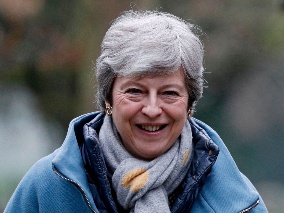 quoc hoi anh thong qua luat buoc thu tuong phai tham van ve tri hoan brexit