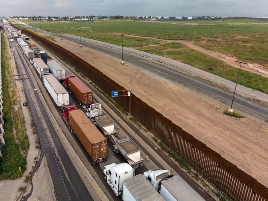 tong thong my se huy dong them quan doi tai bien gioi voi mexico