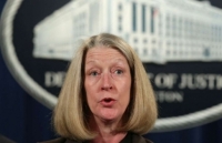 nga de nghi interpol cung cap dia chi diep vien smolenkov o my