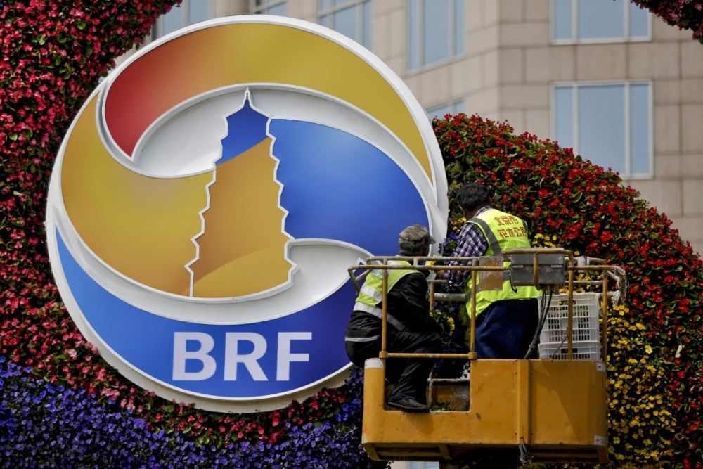 tong thong nga bri cua trung quoc nen giup thuc day dau tu lan nhau