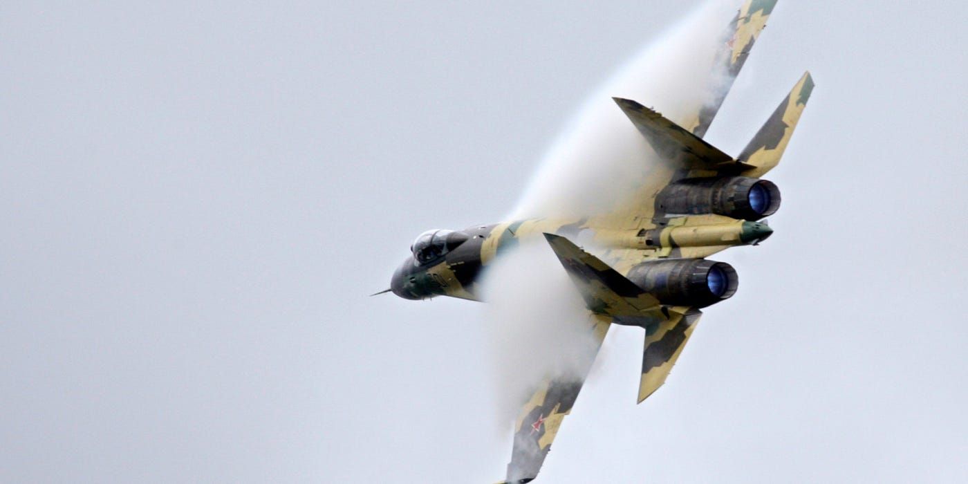 my to su 35 nga chan may bay tuan tra mot cach nguy hiem iran quay nhieu tau chien