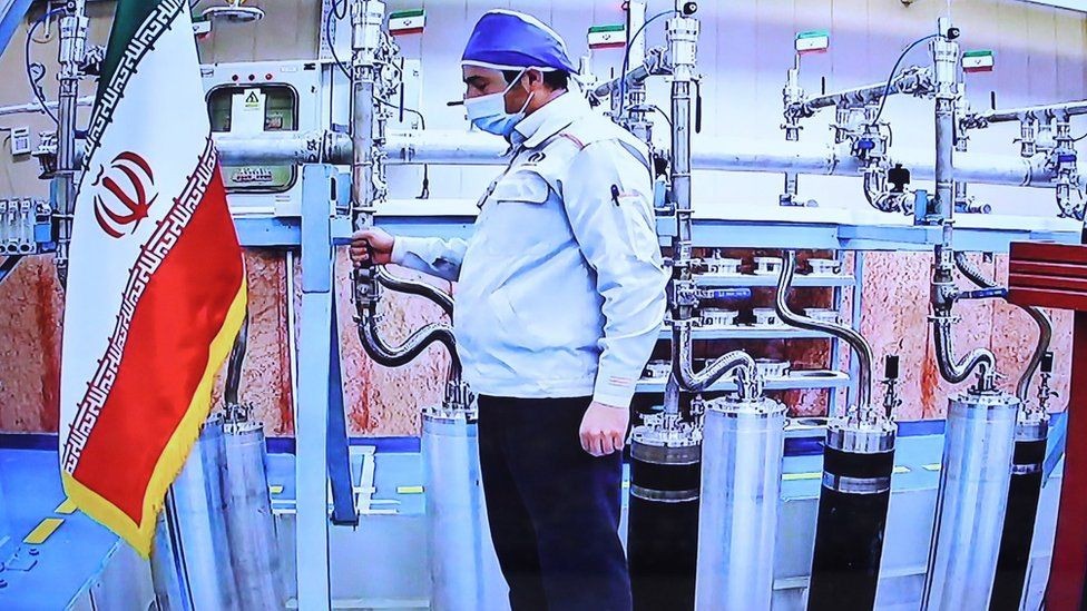 Iran tuyên bố làm giàu uranium ở mức 60%, lùi ngày đàm phán ở Vienna, các cường quốc phối hợp phản ứng. (Nguồn: BBC)