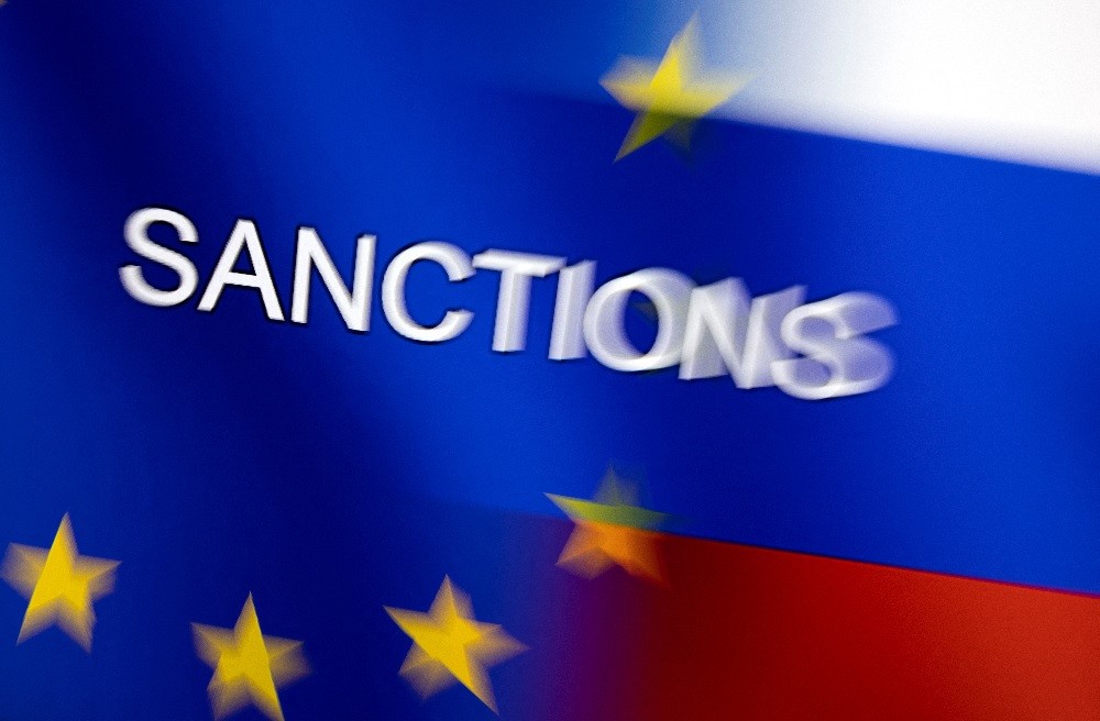 Nga phản 'đòn' EU; Mỹ sờ gáy ngành công nghệ Nga, bàn với châu Âu siết trừng phạt Moscow. (Nguồn: Reuters)