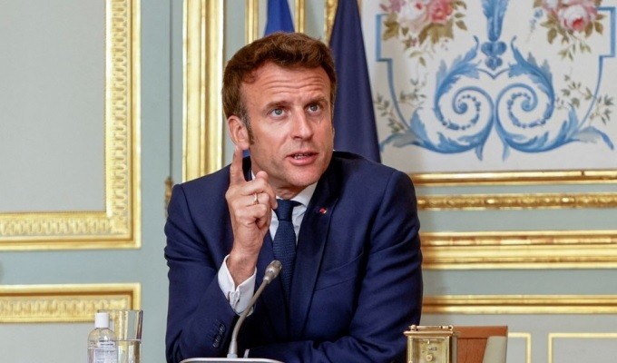 Hai ngày trước vòng cuối bầu cử, Tổng thống Pháp nhắn nhủ người đồng cấp Nga. (Nguồn: Reuters)