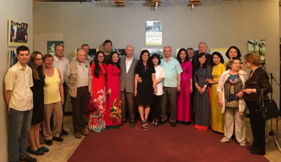 nguyen ai quoc ho chi minh voi tinh huu nghi viet nga