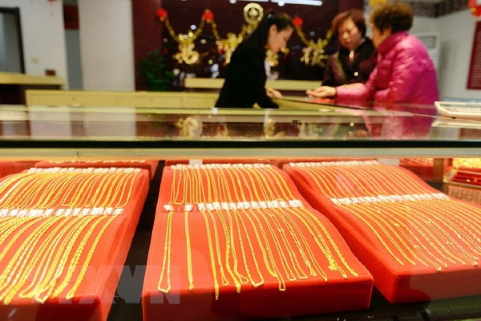 gia vang the gioi xac lap day moi trong nam 2018