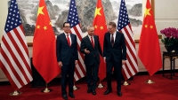 Mỹ, Trung Quốc tiếp tục đàm phán trong 90 phút trước khi mức thuế quan mới có hiệu lực