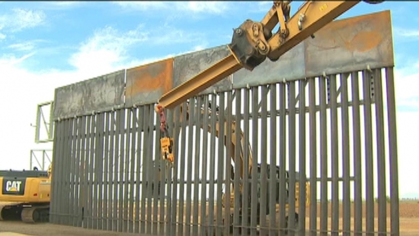 lau nam goc rut kinh phi an ninh afghanistan bo sung xay rao bien gioi my mexico