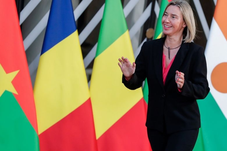 my canh bao cung ran toi lien minh chau au ve cac ke hoach quoc phong