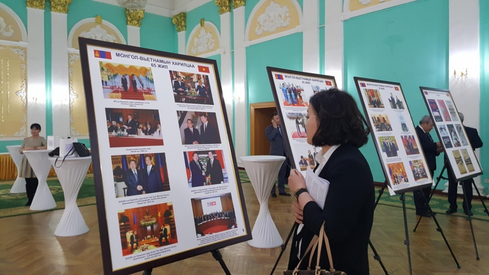 Hội thảo khoa học 65 năm quan hệ Mông Cổ - Việt Nam hoi thao khoa hoc 65 nam quan he mong co viet nam