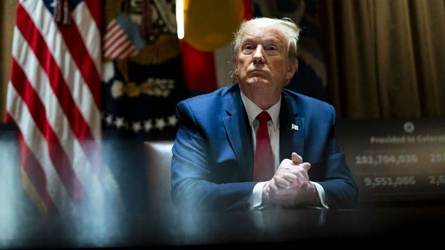 goi dich covid 19 la dien ro va khung khiep ong trump thua nhan nho pho tong thong pence