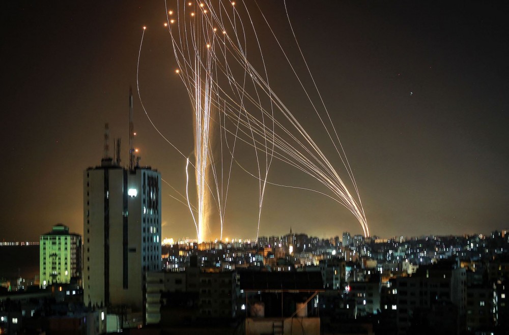 Xung đột Israel-Palestine: Hamas 'tặng' Israel lượng rocket khủng khiếp; Mỹ tuyên bố ủng hộ đồng minh, gây khó HĐBA